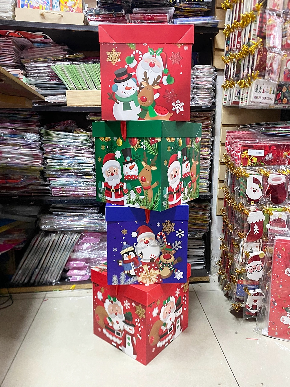 Cajas Cubo 30x30 Navidad Color x3 unid. - Image 5