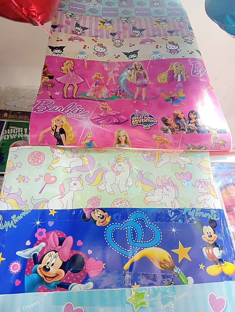 Papel de regalo infantil #2 Sanrio x20 pliegos - Image 17
