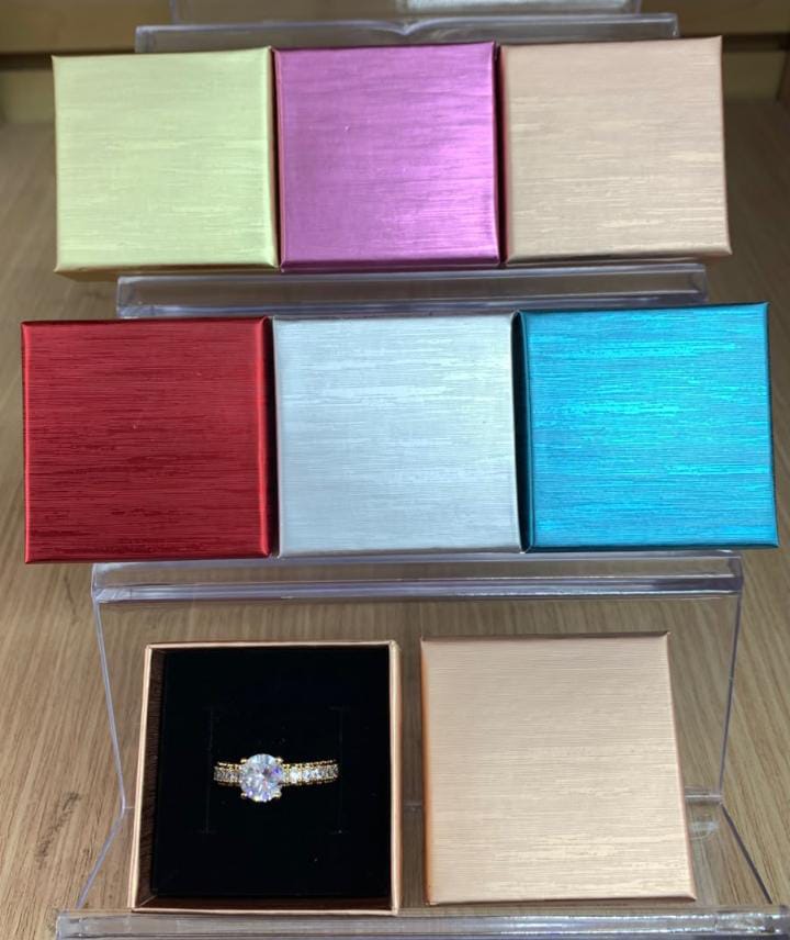Estuches de Anillo 5×5 Perlados. x12unid.