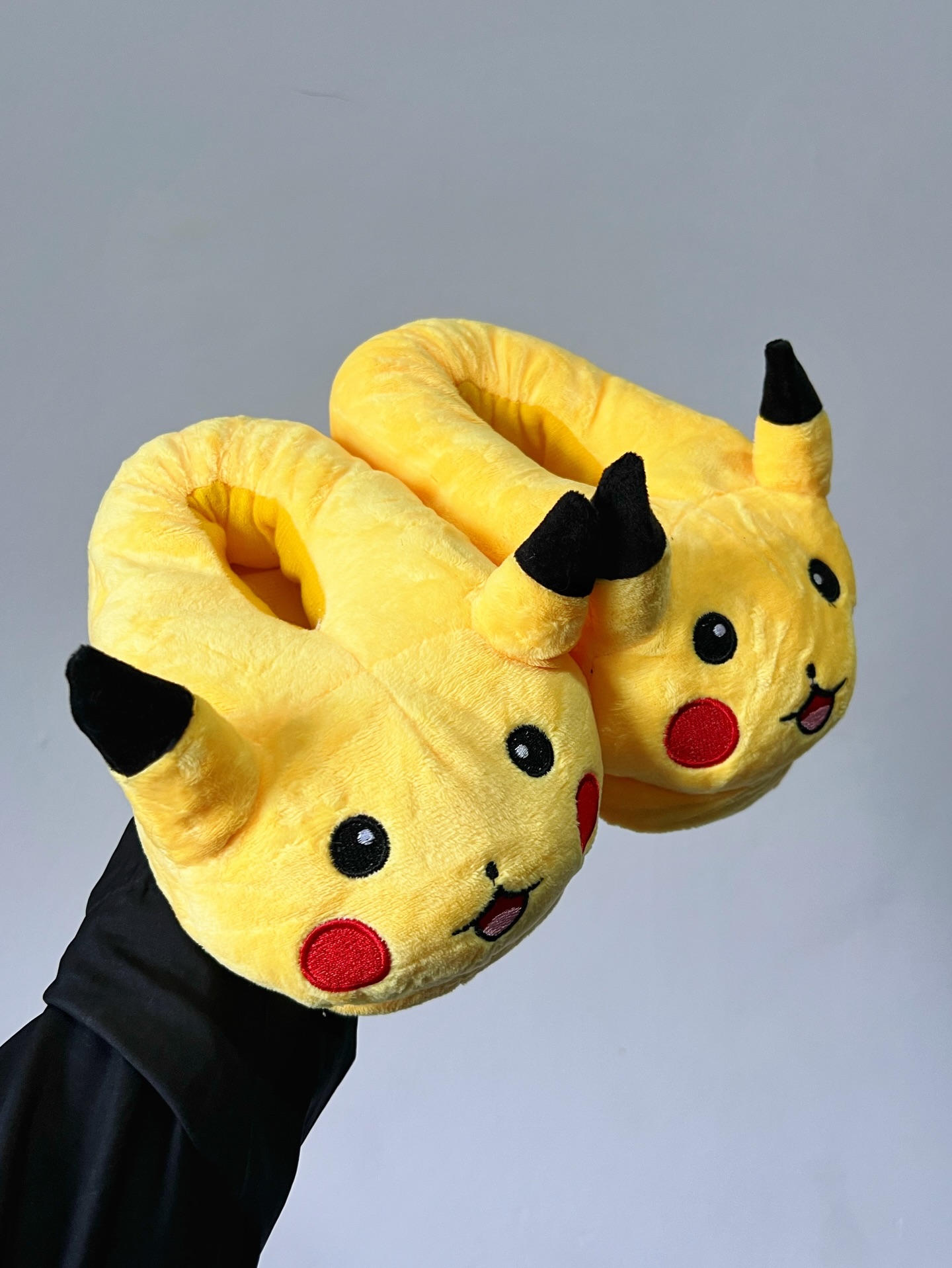 Pantuflas de pikachu #44210-1 - Image 3