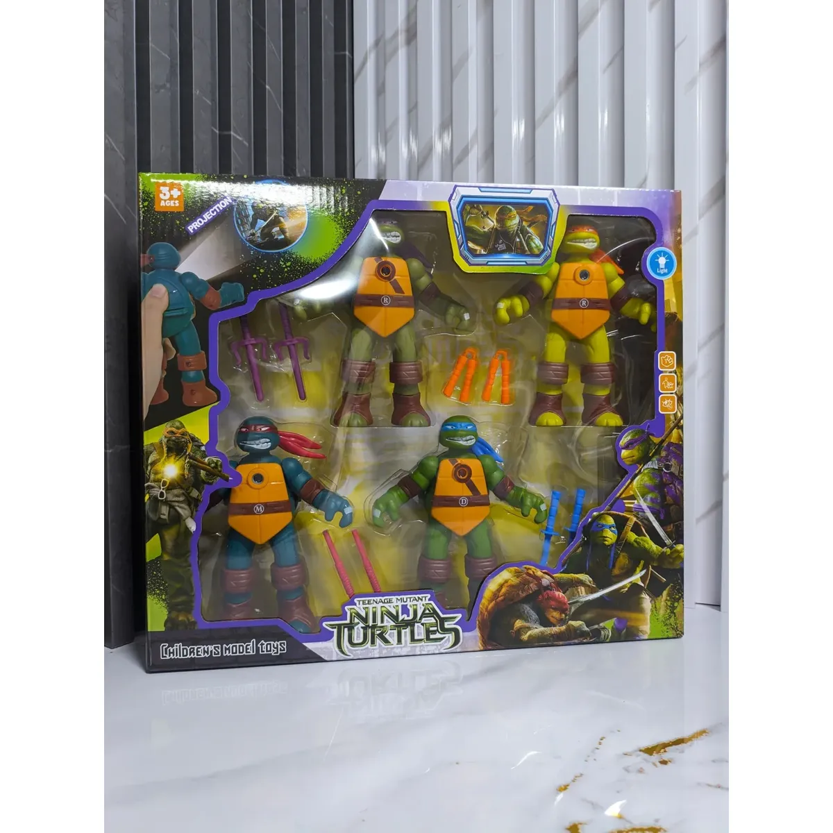 Set De Tortugas Ninja X4 Con Proyector De Luz Para Niños - Image 3