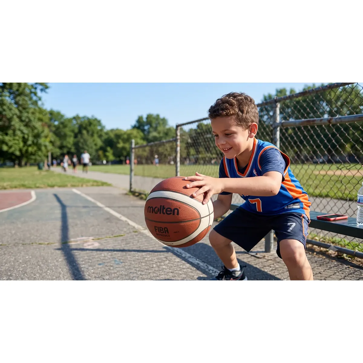 Pelota De Basquet Estandar Para Niños - Image 3
