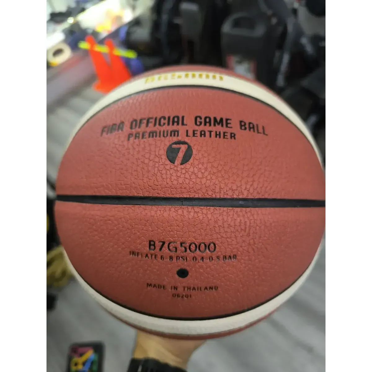 Pelota De Basquet Estandar Para Niños - Image 4